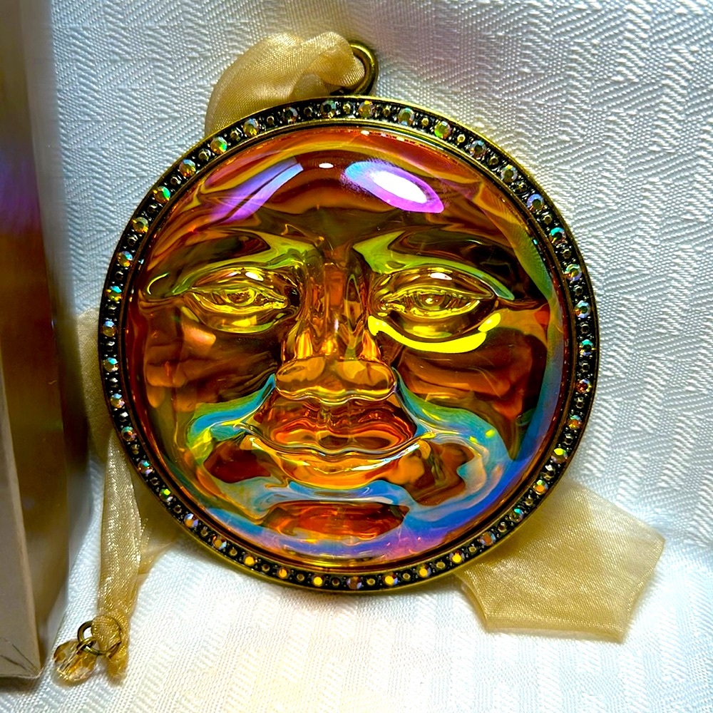 Kirks Folly ornament Seaview Moon with box